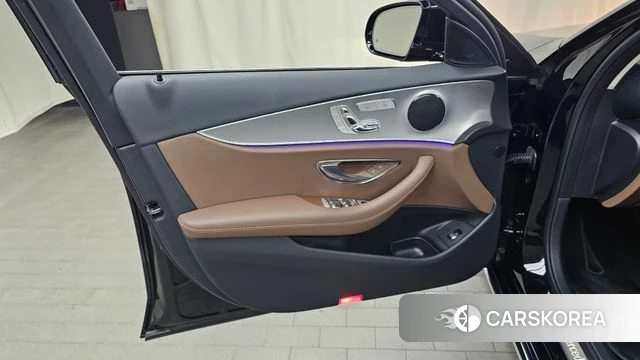 Mercedes-Benz E-Class W213 id 4628735 из Кореи 16