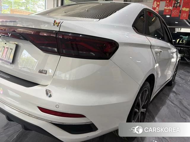 Geely Automobile Emgrand id 4221221 из Китая 16