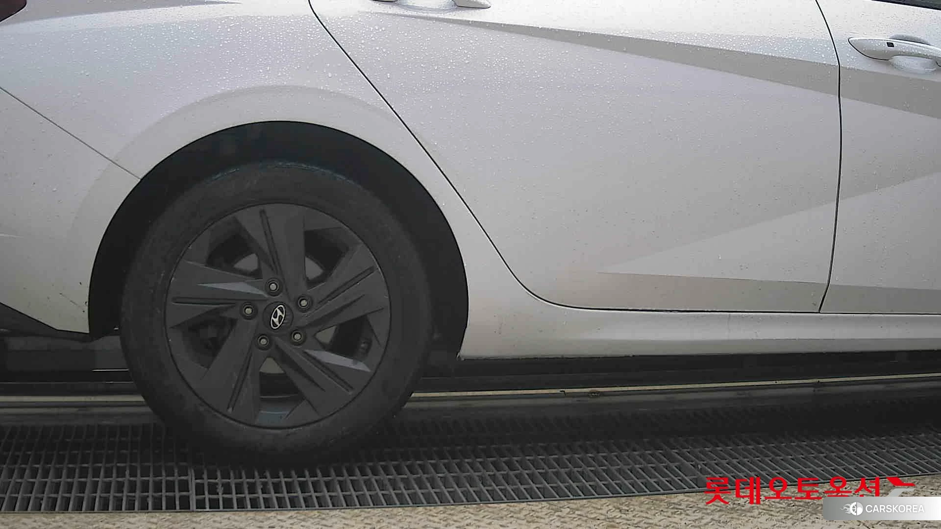Hyundai Avante Hybrid id 4352337 из Кореи 16