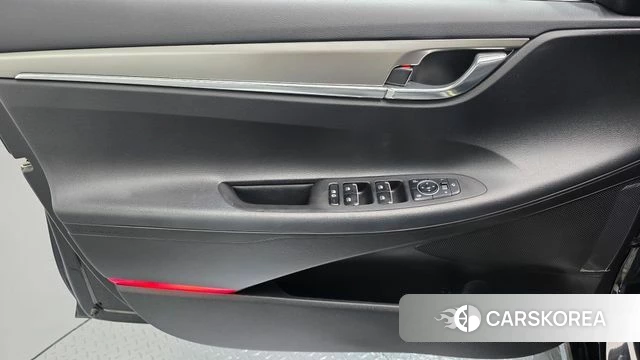 Hyundai The New Grandeur IG Hybrid id 4613812 из Кореи 16