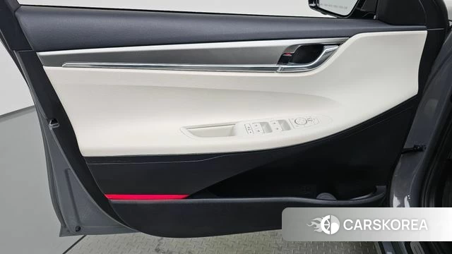 Hyundai The New Grandeur IG Hybrid id 4409454 из Кореи 16