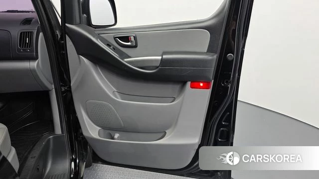 Hyundai The New Grand Starex id 4285561 из Кореи 16