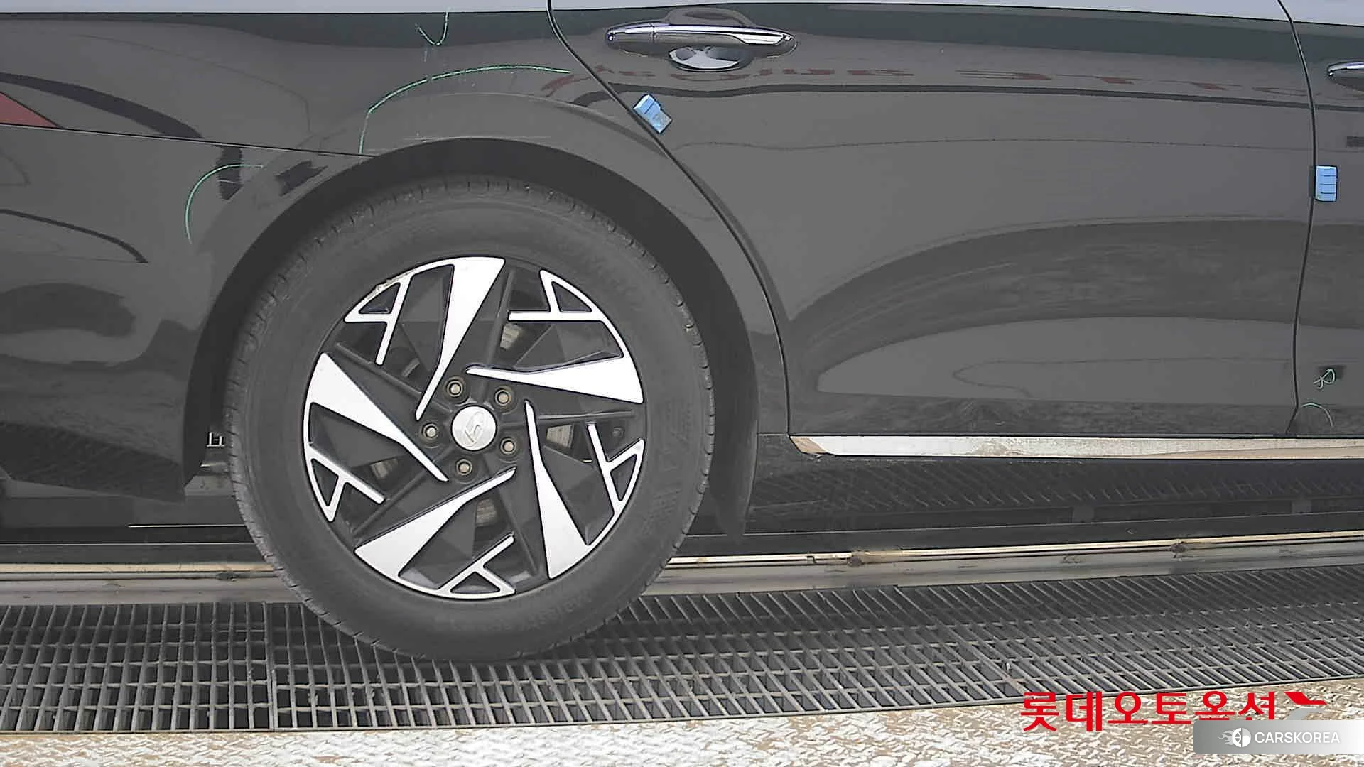 Hyundai Grandeur Hybrid id 3888362 из Кореи 16