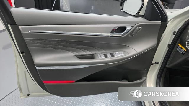 Hyundai The New Grandeur IG Hybrid id 4325036 из Кореи 16