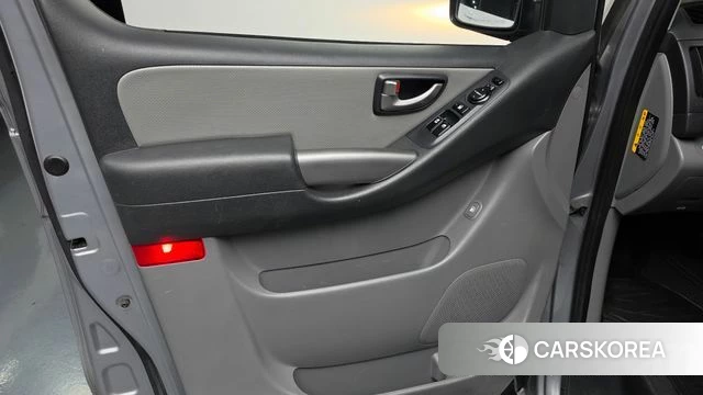 Hyundai The New Grand Starex id 4562375 из Кореи 16