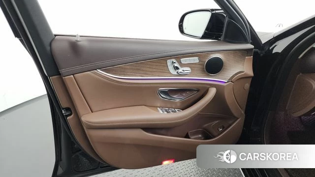 Mercedes-Benz E-Class W213 id 4448331 из Кореи 16