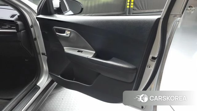 Kia Niro Plus id 4692408 из Кореи 16