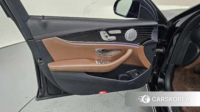 Mercedes-Benz E-Class W213 id 4224648 из Кореи 16