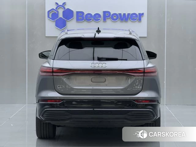 Audi Q5 e-tron id 4301169 из Китая 16