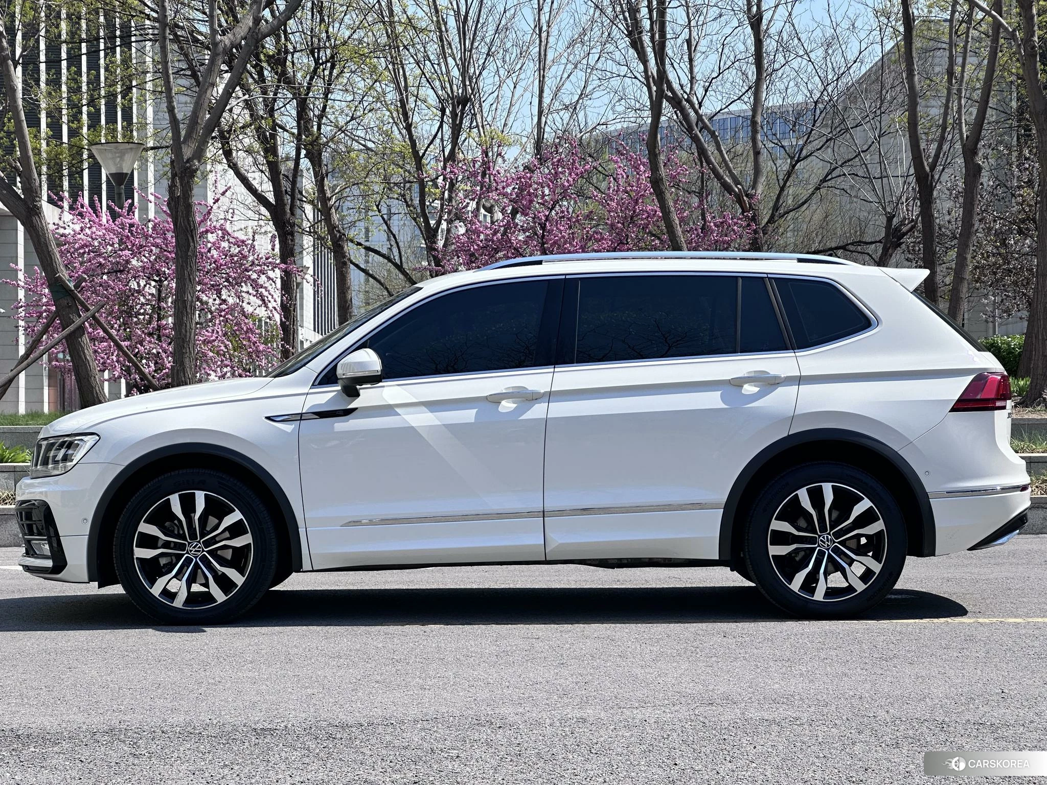 Volkswagen Tiguan L id 4513943 из Китая 16