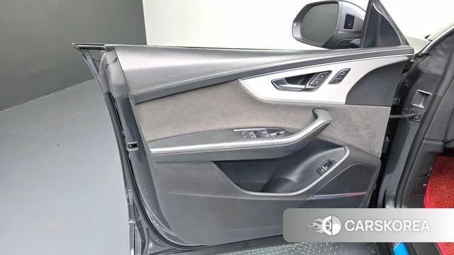 Audi Q8 (4M) id 4489558 из Кореи 16
