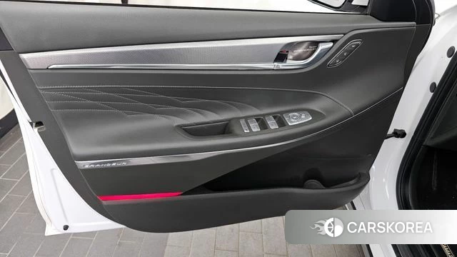 Hyundai The New Grandeur IG Hybrid id 4188016 из Кореи 16