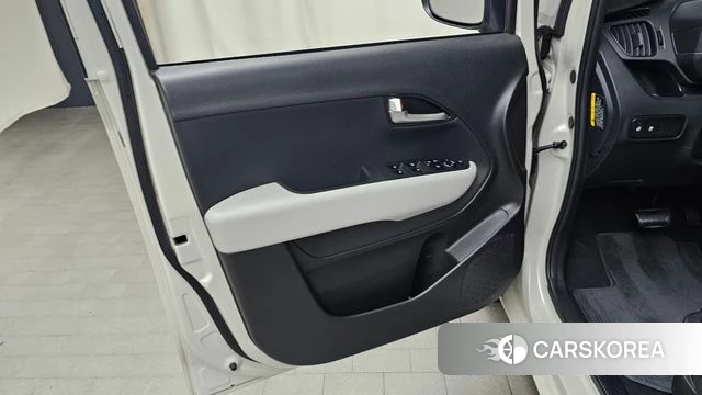Kia The New Kia Ray EV id 4488210 из Кореи 16