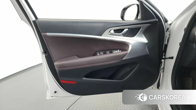 Genesis The New G70 id 4573358 из Кореи 16