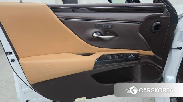 Lexus ES300h 7th generation id 4899635 из Кореи 16