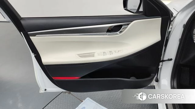 Hyundai The New Grandeur IG id 4524397 из Кореи 16