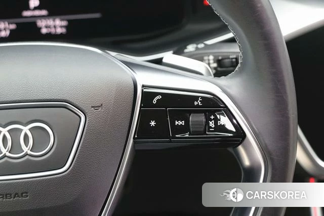 Audi A7L id 4264090 из Китая 16