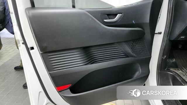 Hyundai Staria id 4230915 из Кореи 16