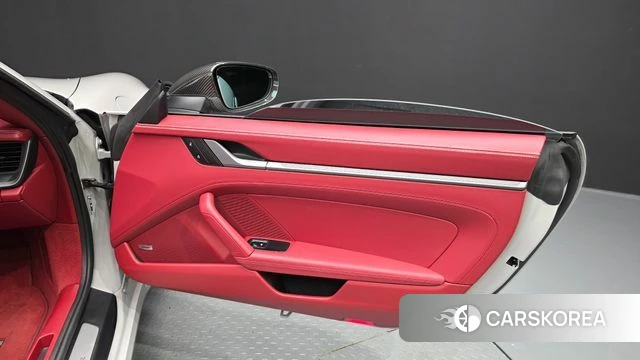 Porsche 911(992) id 4375268 из Кореи 16
