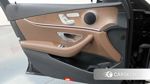 Mercedes-Benz E-Class W213 id 4250322 из Кореи 16