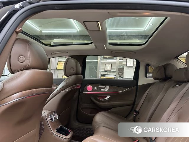 Mercedes-Benz E-class id 4290210 из Китая 16