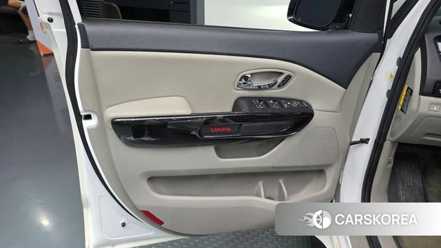 Kia The New Carnival id 4658268 из Кореи 16