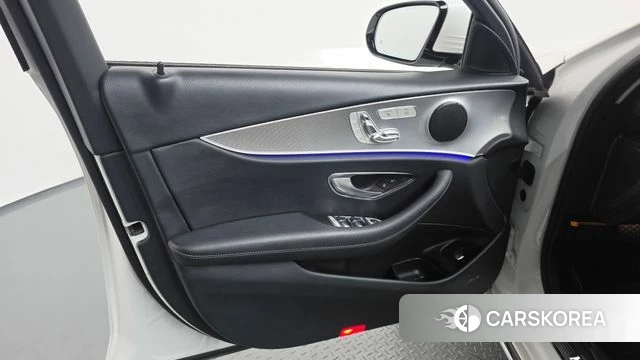 Mercedes-Benz E-Class W213 id 4652270 из Кореи 16