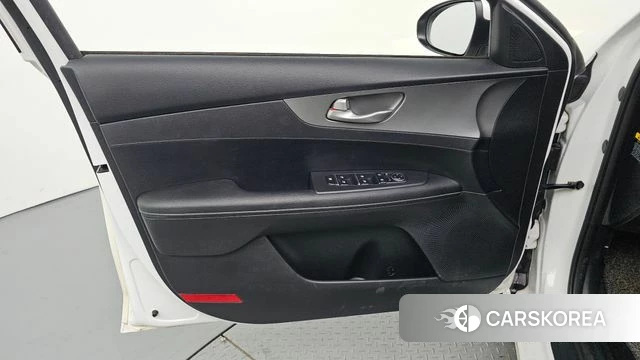 Kia Come New K3 id 4305196 из Кореи 16