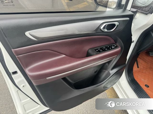 GAC Trumpchi Trumpchi M6 id 3907749 из Китая 16