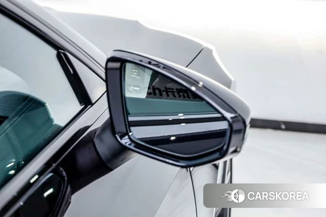 Audi A7L id 4353419 из Китая 16