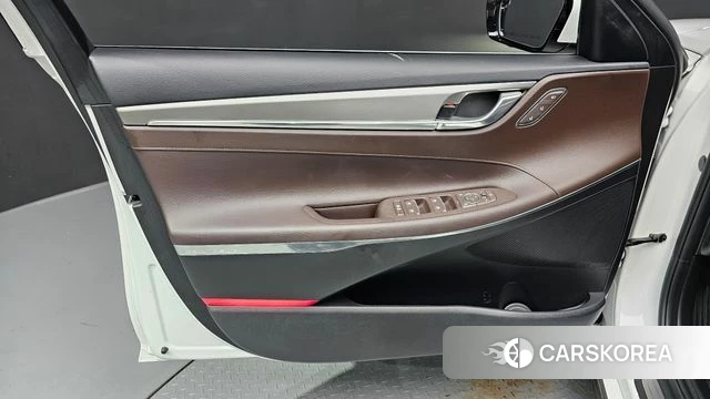 Hyundai The New Grandeur IG Hybrid id 4292976 из Кореи 16