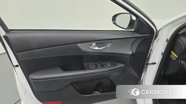 Kia Come New K3 id 4250818 из Кореи 16