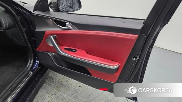 Kia Stinger id 4351259 из Кореи 16