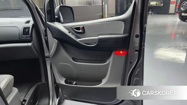 Hyundai The New Grand Starex id 4246008 из Кореи 16