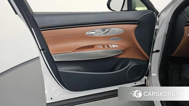 Genesis GV70 id 4500047 из Кореи 16