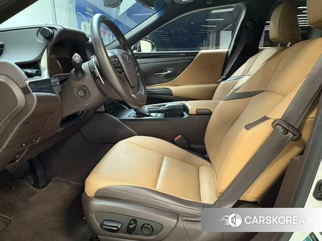 Lexus ES id 4276674 из Китая 16