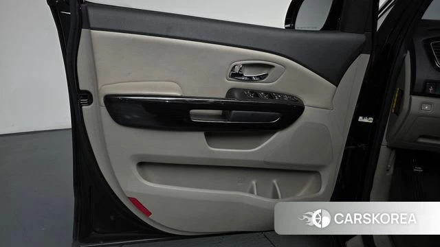 Kia The New Carnival id 4937490 из Кореи 16
