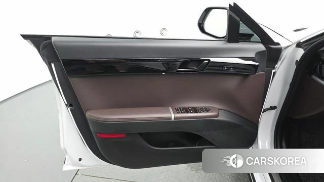 Hyundai Grandeur (GN7) id 4623011 из Кореи 16