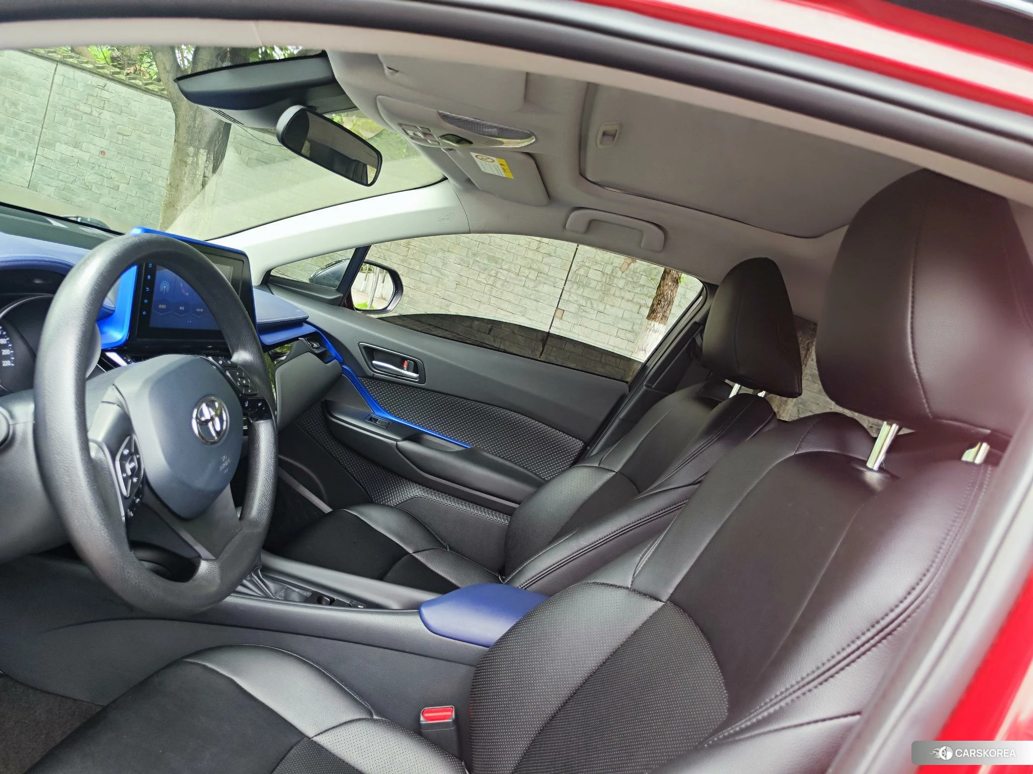 Toyota C-HR id 4452923 из Китая 16