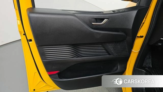 Hyundai Staria id 4349344 из Кореи 16