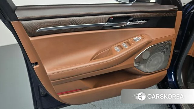 Genesis G90 id 4310702 из Кореи 16