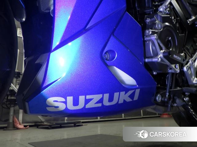 Suzuki GSX-8R id 4183597 из Японии 16