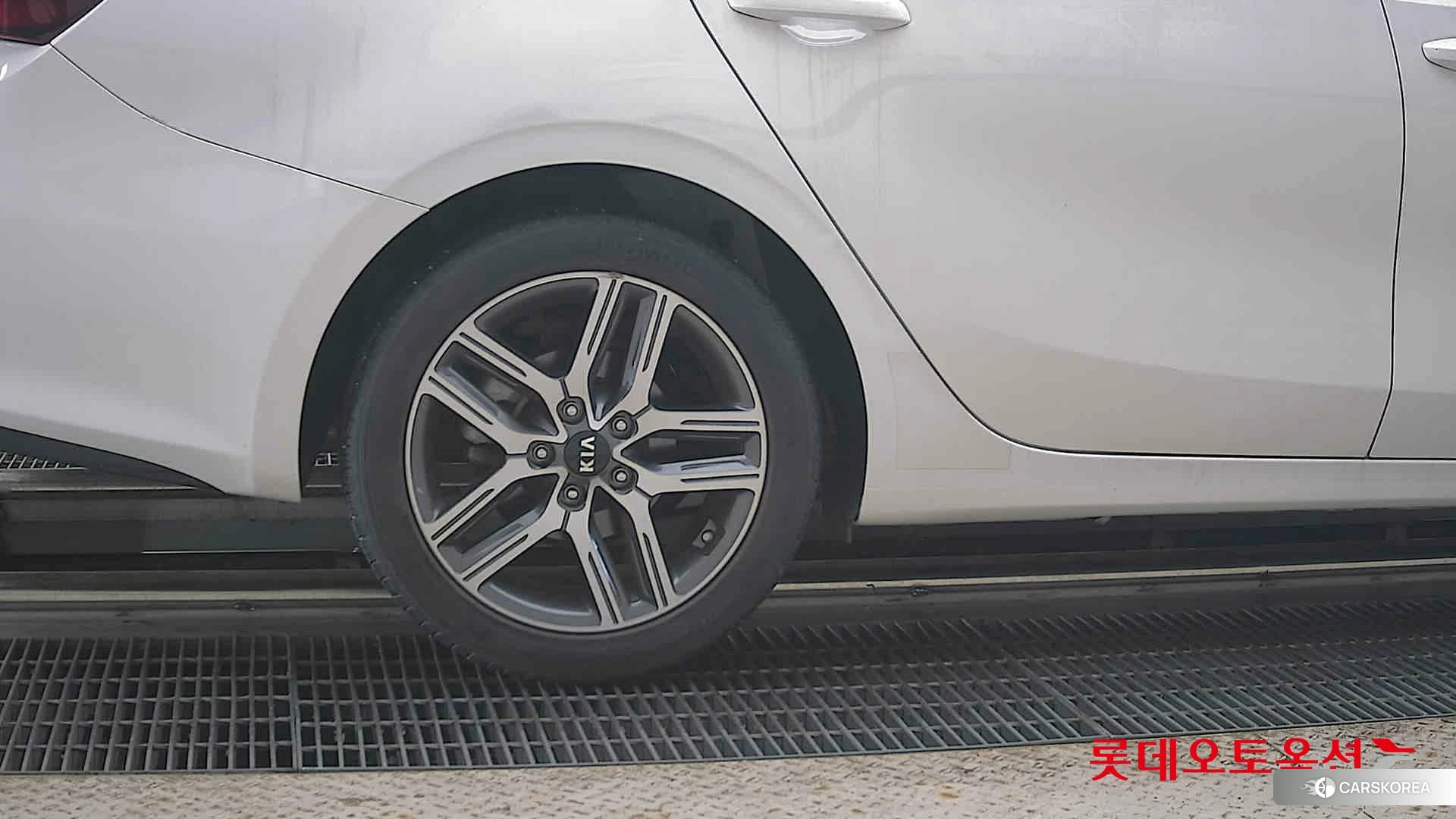 Kia K3 id 4669093 из Кореи 16