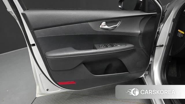 Kia Come New K3 id 4295096 из Кореи 16