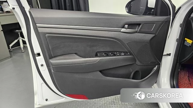 Hyundai Avante AD id 4188597 из Кореи 16