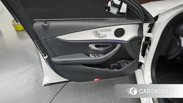 Mercedes-Benz E-Class W213 id 4519370 из Кореи 16