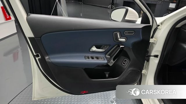 Mercedes-Benz A-Class W177 id 4647296 из Кореи 16