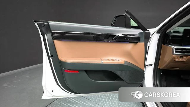 Hyundai Grandeur Hybrid (GN7) id 4555377 из Кореи 16