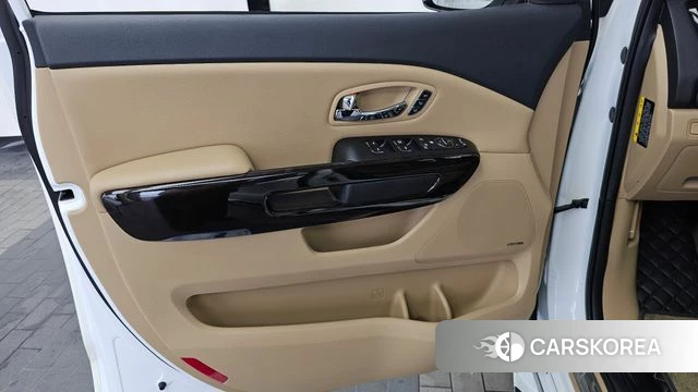 Kia The New Carnival id 4551653 из Кореи 16