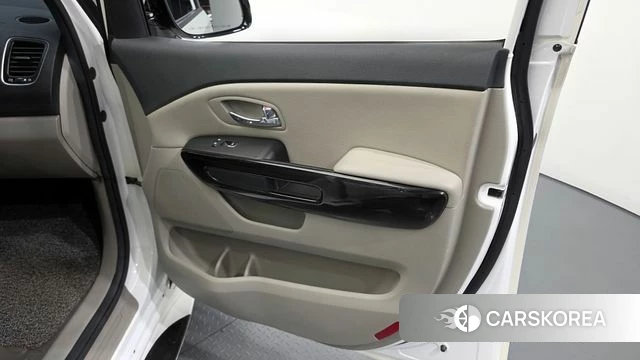 Kia The New Carnival id 4417282 из Кореи 16